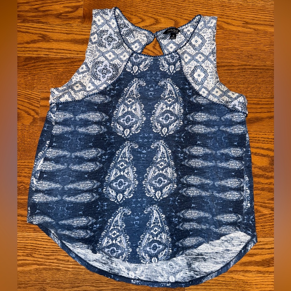 Lucky Brand size M Blue Patterned Sleeveless Top